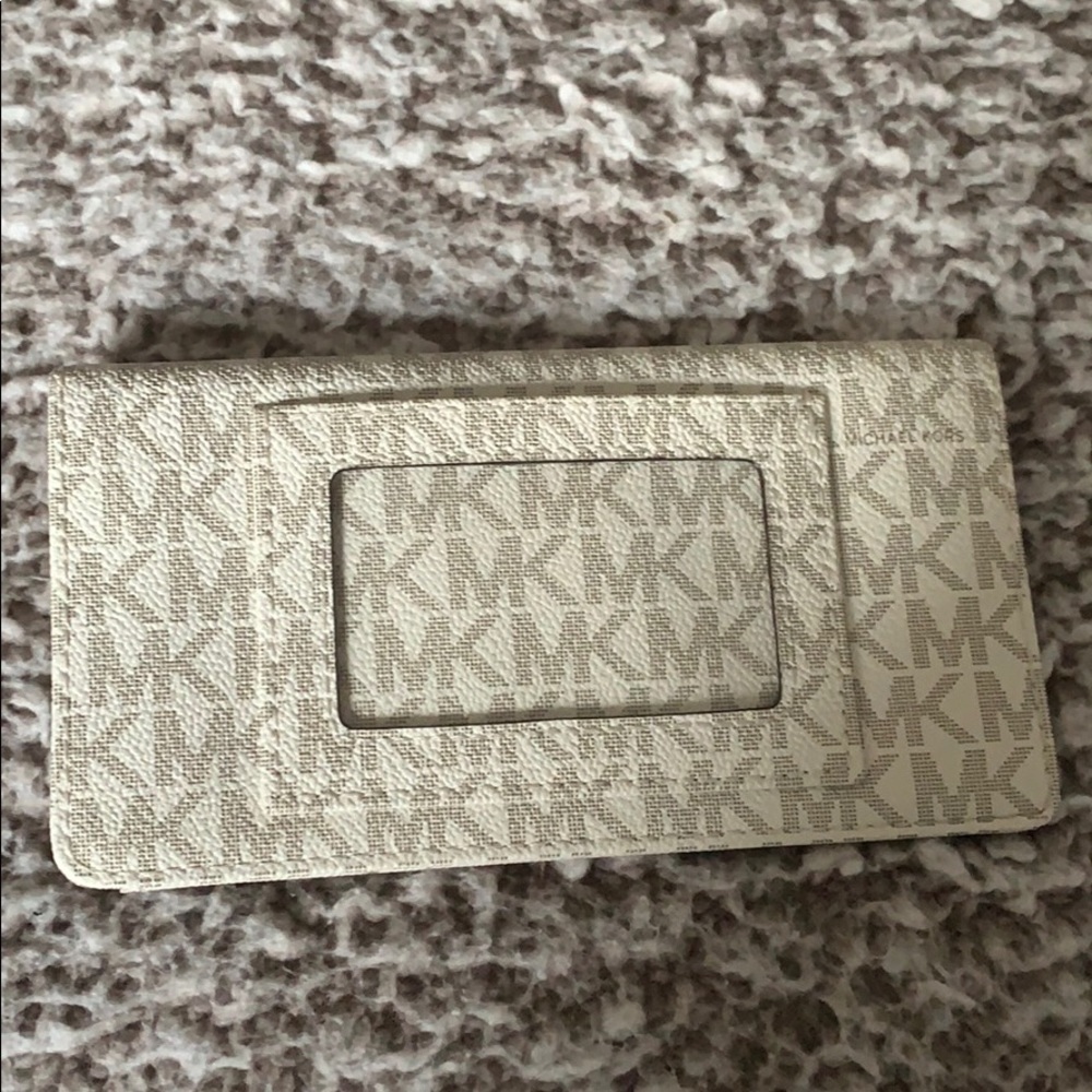 Michael Kors check booking wallet